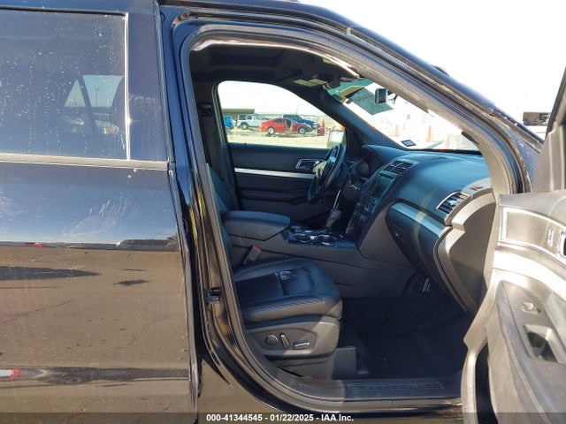 Ford EXPLORER XLT 2017 1FM5K8D83HGB90728 Image 5