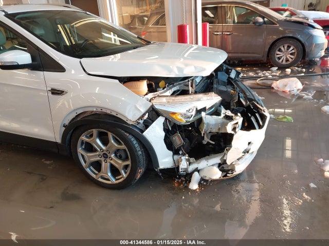 Ford Escape 2017 1FMCU0J98HUA64298 Image 18