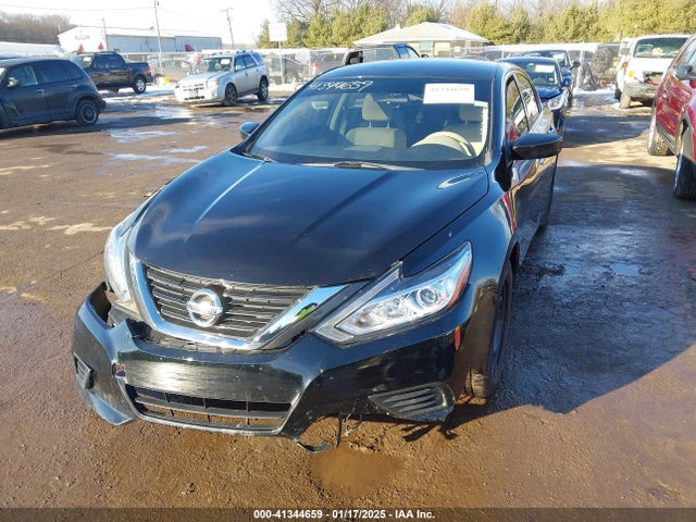 1N4AL3AP3HN355810 Nissan Altima 2.5 S