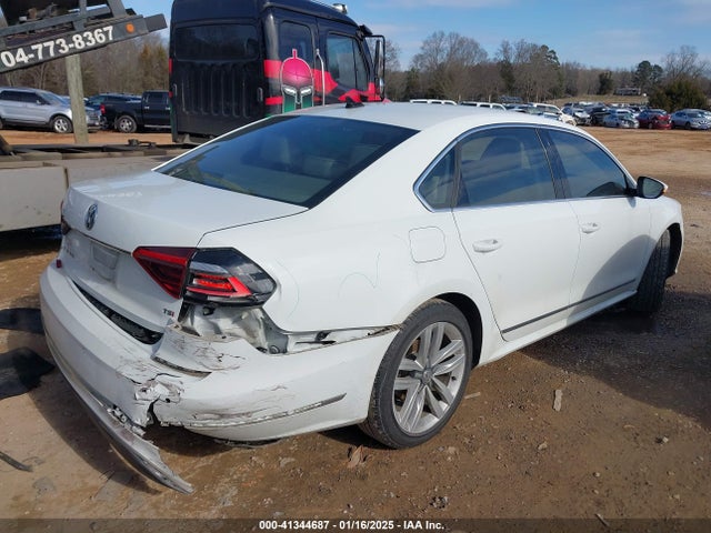 1VWGT7A36HC037052 Volkswagen Passat 1.8t Se