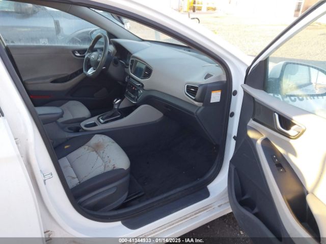 KMHC65LC8JU077560 Hyundai Ioniq Hybrid Blue