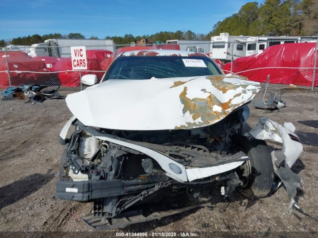 5XXGM4A75FG386704 KIA Optima Lx
