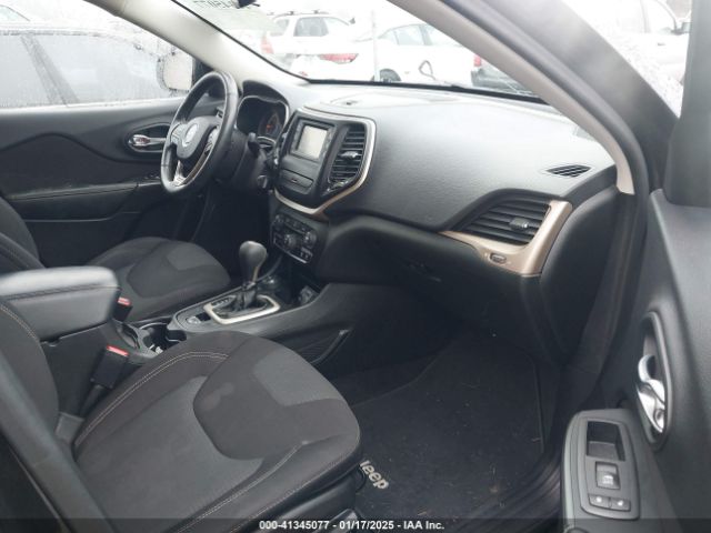 1C4PJMCB1FW793184 Jeep Cherokee Latitude