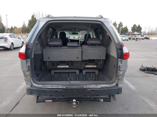 5TDKK3DC9FS653778 Toyota Sienna Le 8 Passenger