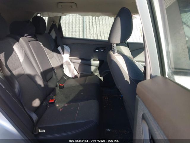 5N1BT3BB7NC690850 Nissan Rogue Sv Intelligent Awd