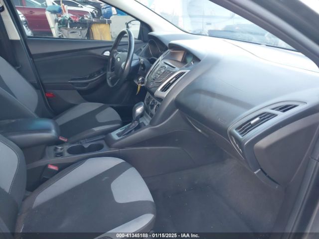 1FADP3K23EL305839 Ford FOCUS SE
