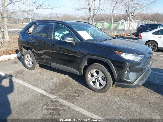Продаж на аукціоні авто 2021 Toyota Rav4 Xle, vin: 2T3W1RFV5MC157797, номер лоту: 41345196