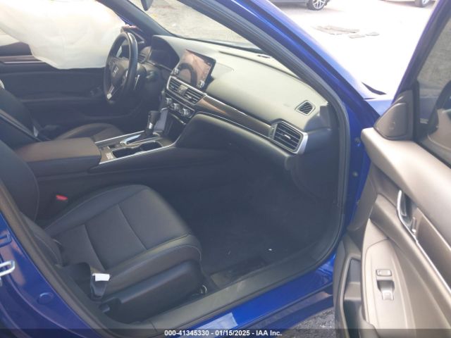 1HGCV1F38NA010770 Honda Accord Sport