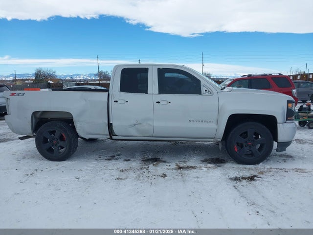 1GCVKREH1JZ117912 Chevrolet Silverado 1500 2lt