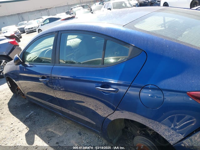 Hyundai ELANTRA SE 2019 5NPD74LFXKH448269 Image 13
