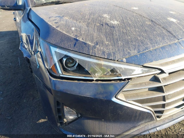 Hyundai ELANTRA SE 2019 5NPD74LFXKH448269 Image 16