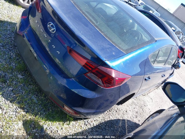 Hyundai ELANTRA SE 2019 5NPD74LFXKH448269 Image 4