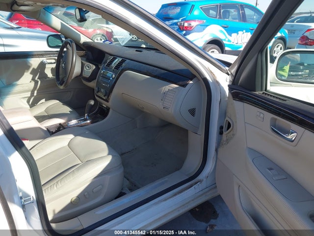 2010 CADILLAC DTS 1G6KD5EY8AU119629 Photo 4