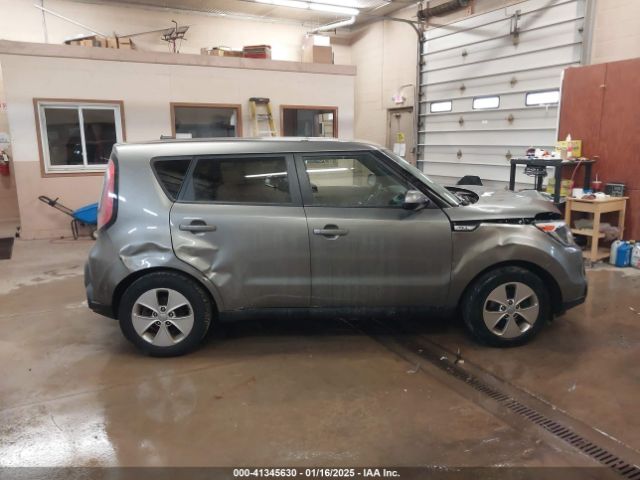 KNDJN2A24F7163493 KIA Soul