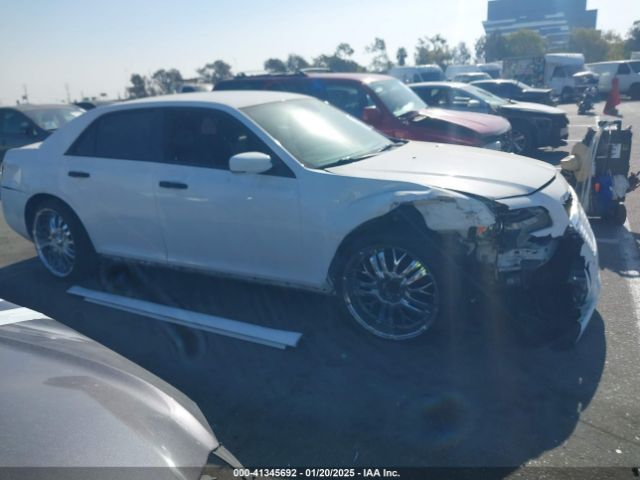 2C3CCABG0EH235784 Chrysler 300