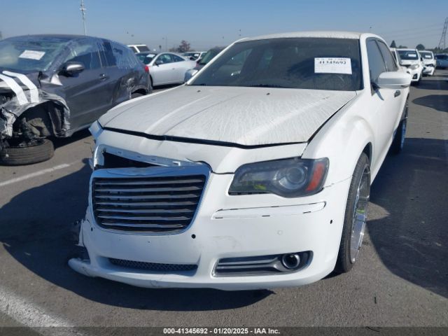 2C3CCABG0EH235784 Chrysler 300