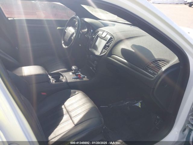 2C3CCABG0EH235784 Chrysler 300