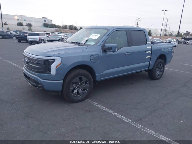 Ford F-150 Lightning Lariat 2023 1FT6W1EVXPWG56541 Image 2