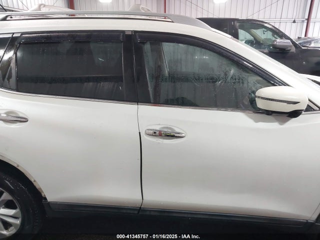 5N1AT2MM6GC877049 Nissan ROGUE SV
