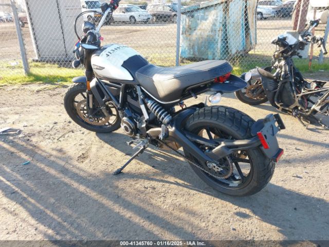 2020 DUCATI SCRAMBLER ML0KAFPM3LT002748 Photo 2