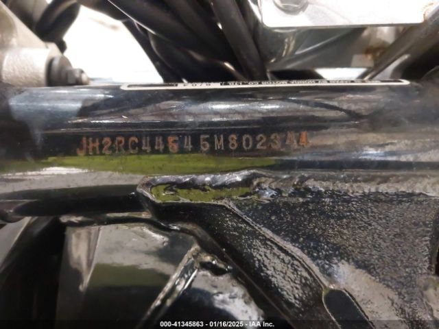 2005 HONDA VT750 JH2RC44545M802344 Photo 9