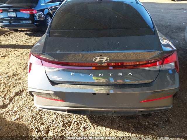 KMHLL4DG6SU911959 Hyundai ELANTRA SE