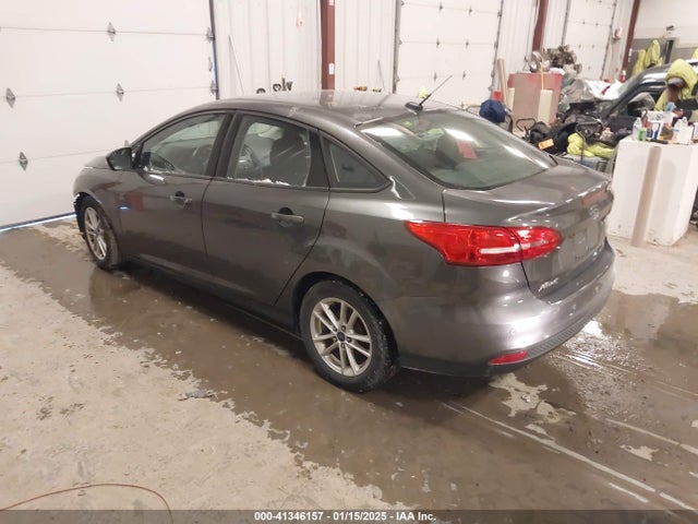 Ford FOCUS SE 2015 1FADP3F29FL340767 Image 3