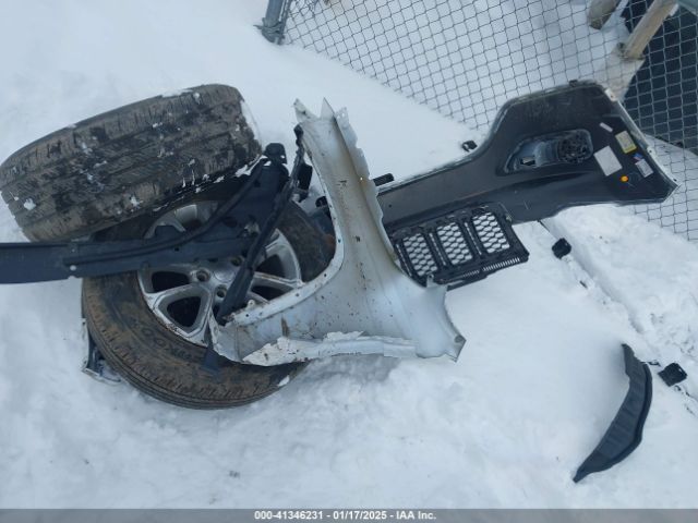 1C4RJFAG3MC524699 Jeep Grand Cherokee Laredo E 4x4