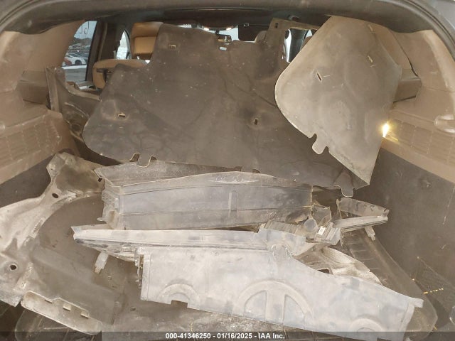 Lincoln MKC 2015 5LMCJ1A99FUJ21908 Image 12