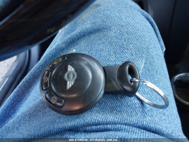 2007 MINI COOPER S WMWMF73597TV30120 Photo 10