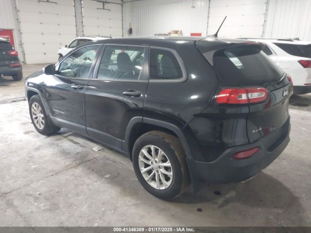 1C4PJMAS3GW138870 Jeep Cherokee Sport