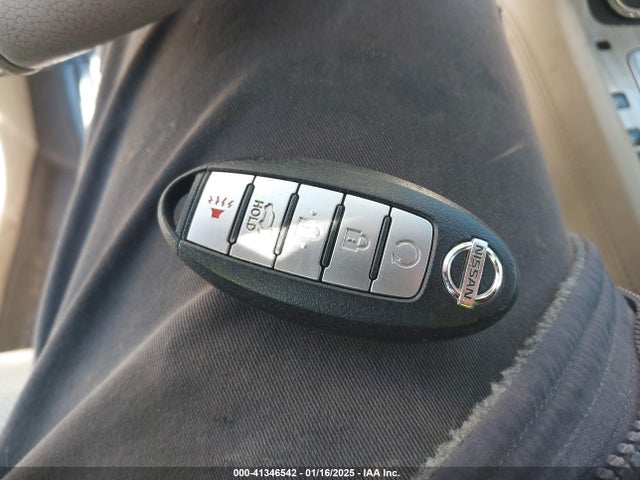41346542 :رقم المزاد ، 5N1AZ2MH7HN184661 vin ، 2017 Nissan Murano Platinum مزاد بيع