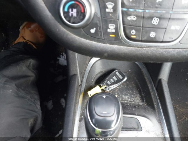 1G1ZD5STXKF168561 Chevrolet MALIBU LT