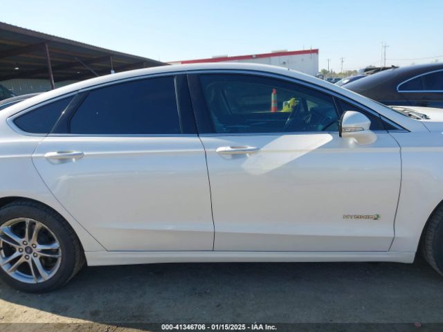 3FA6P0RU7FR172763 Ford Fusion Hybrid Titanium