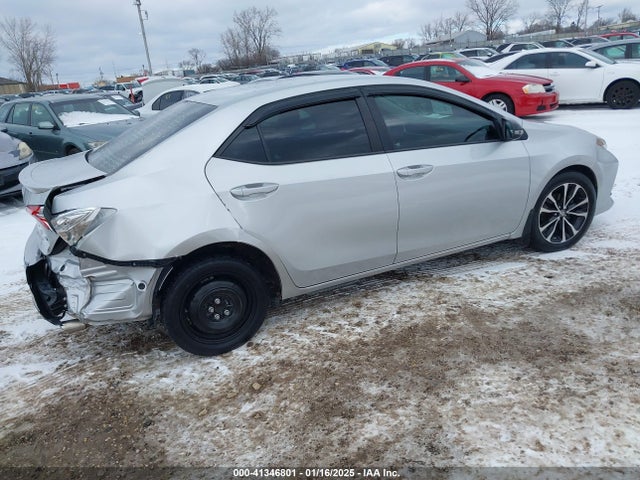 Toyota COROLLA SE 2017 5YFBURHE7HP604535 Image 4