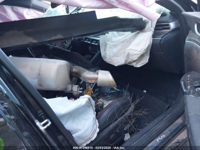 5XXG44J8XMG053677 KIA K5 Gt