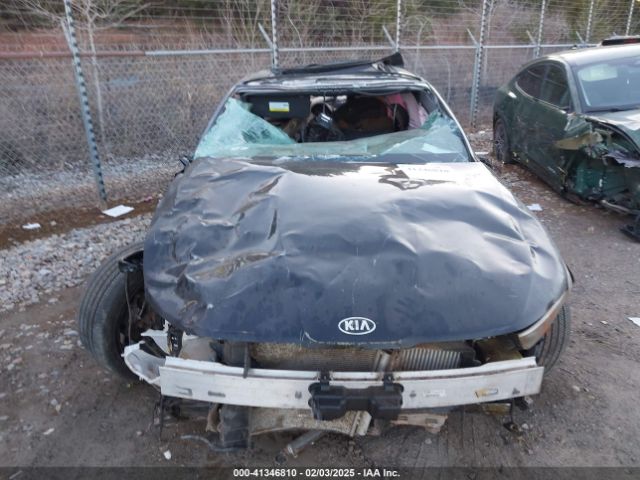 5XXG44J8XMG053677 KIA K5 Gt