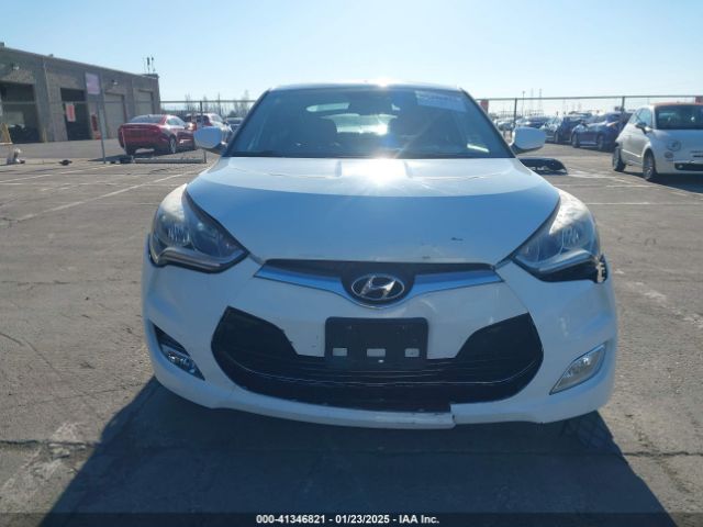 KMHTC6AD7EU186009 Hyundai Veloster Base W/gray