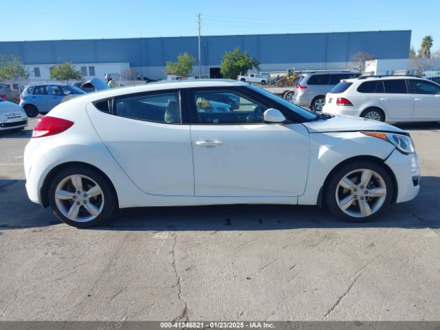 KMHTC6AD7EU186009 Hyundai Veloster Base W/gray