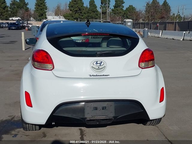 KMHTC6AD7EU186009 Hyundai Veloster Base W/gray