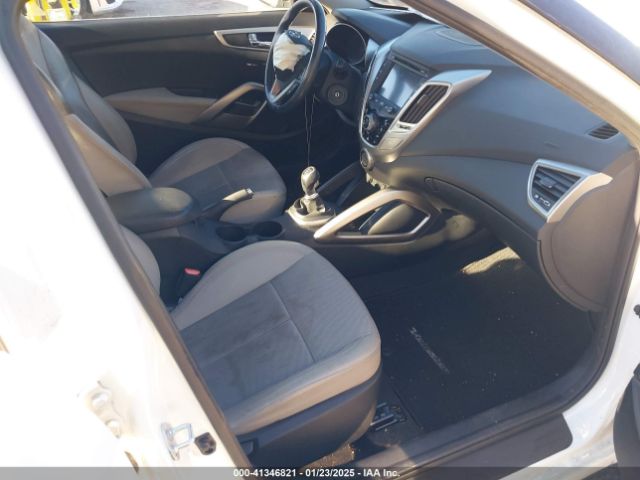 KMHTC6AD7EU186009 Hyundai Veloster Base W/gray