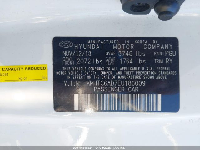 KMHTC6AD7EU186009 Hyundai Veloster Base W/gray