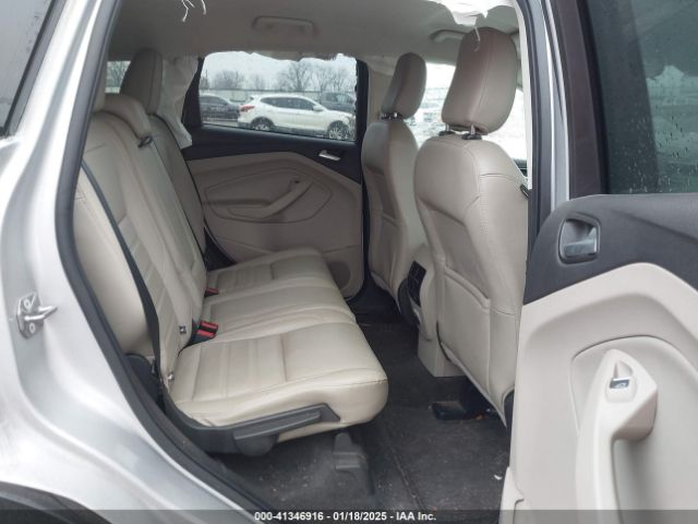 1FMCU9HD5KUC07584 Ford ESCAPE SEL