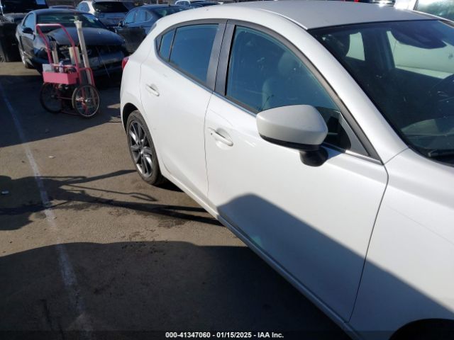 3MZBN1L31JM185077 Mazda Mazda3 Touring
