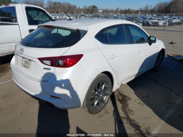 3MZBN1L31JM185077 Mazda Mazda3 Touring