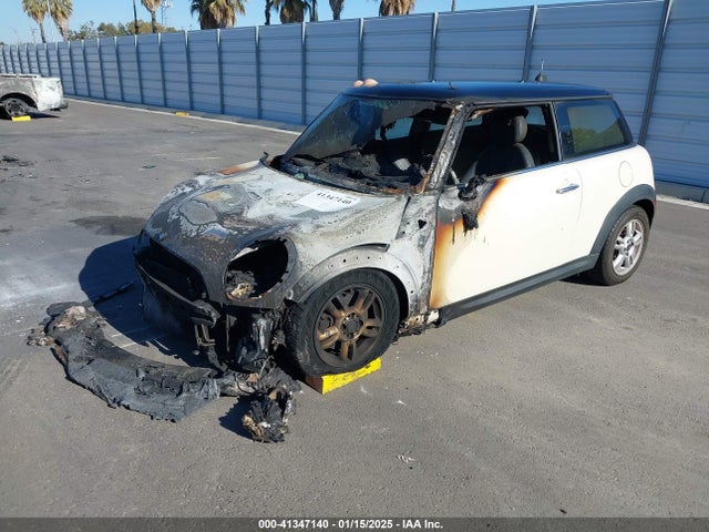 2012 MINI COOPER WMWSU3C58CT255386 Photo 1