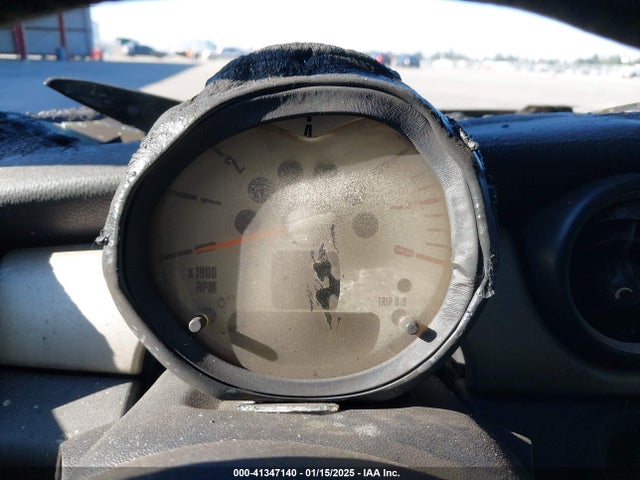 2012 MINI COOPER WMWSU3C58CT255386 Photo 6