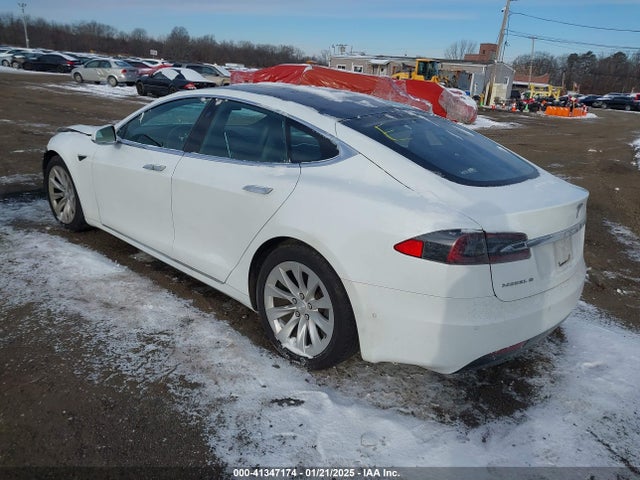 2017 TESLA MODEL S 5YJSA1E21HF202218 Photo 2