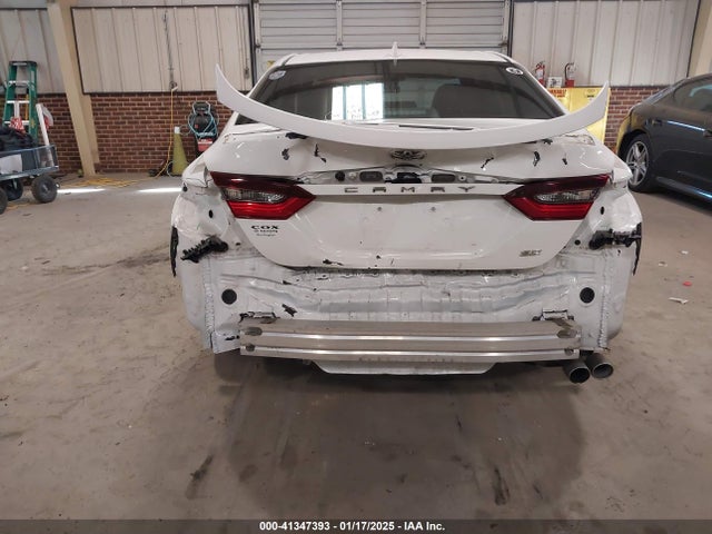 4T1G11AK4NU622405 Toyota CAMRY SE