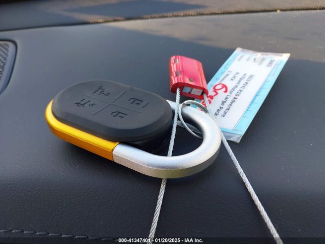 2023 RIVIAN R1S 7PDSGABA4PN021293 Photo 10